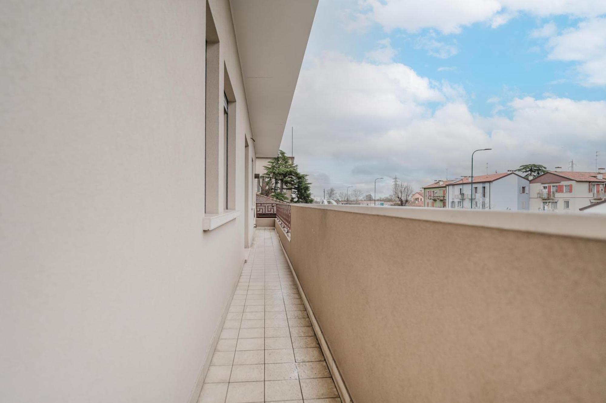 Lucrezia - 10 Min From & Free Parking Appartement Venise