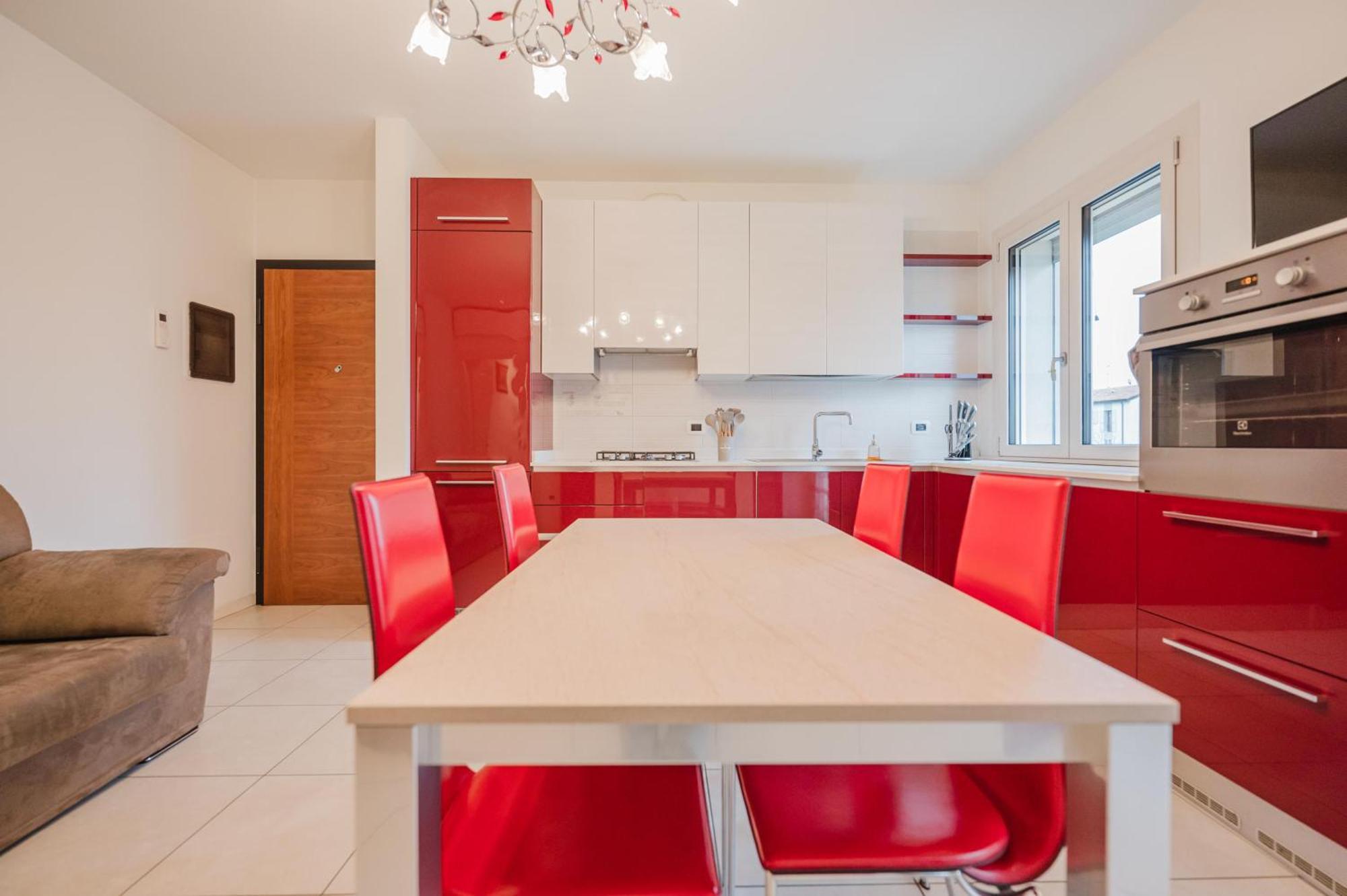 Lucrezia - 10 Min From & Free Parking Appartement *