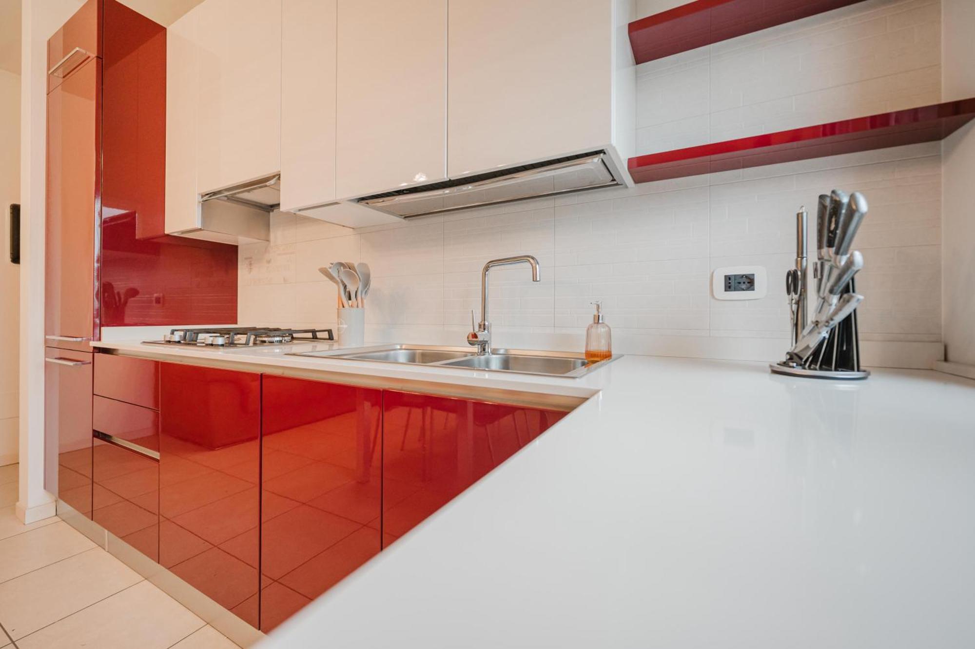 Lucrezia - 10 Min From & Free Parking *
